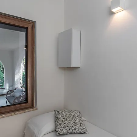 Lantana Villa